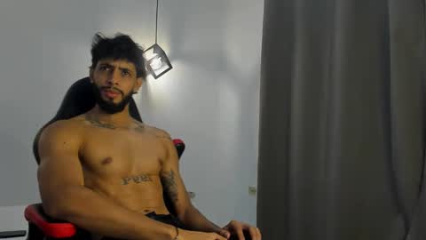 Snapshot of dwaynehoff chatting on March 2, 2:08 am DWAYNIE online show from March 2, 2:08 am