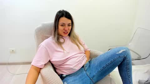 dayana online show from January 2, 2:33 am