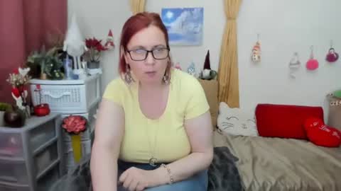 Snapshot of dyannelovee chatting on January 9, 9:47 pm Dyanne online show from January 9, 9:47 pm