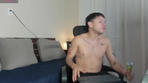 dylan_coleman1 online show from February 25, 6:01 am