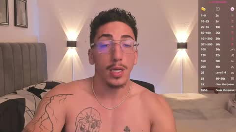 Snapshot of dylan_spencer chatting on December 28, 8:04 pm Bryan model independient online show from December 28, 8:04 pm