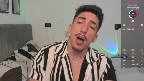 Snapshot of dylan_spencer chatting on January 21, 10:19 pm Bryan model independient online show from January 21, 10:19 pm