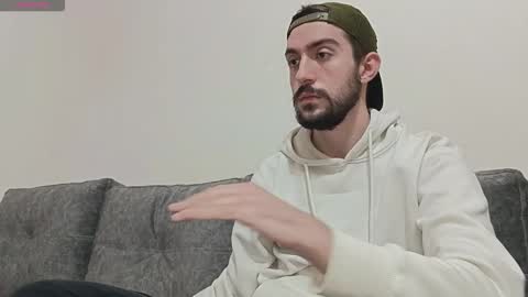 Snapshot of dylan_starxx chatting on November 12, 6:52 pm Dylan online show from November 12, 6:52 pm