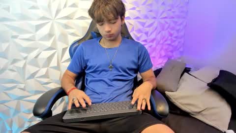 Dylan online show from October 10, 2:05 pm