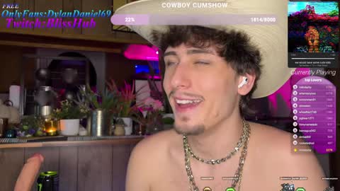 Dylan Daniel 7.8 online show from December 7, 2:09 am