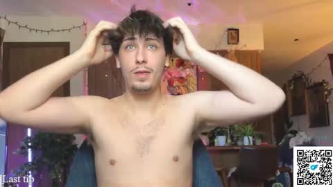 Dylan Daniel 7.8 online show from November 2, 7:38 pm