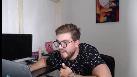 dylanhot10 online show from December 19, 9:17 pm