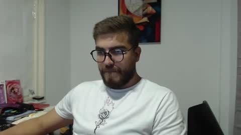 dylanhot10 online show from February 25, 11:44 pm