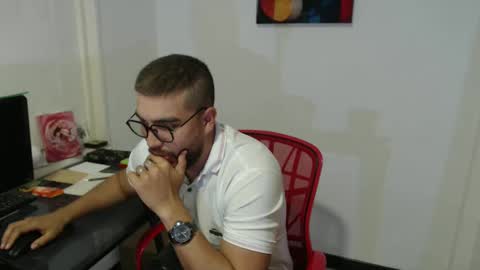 dylanhot10 online show from September 17, 11:39 pm