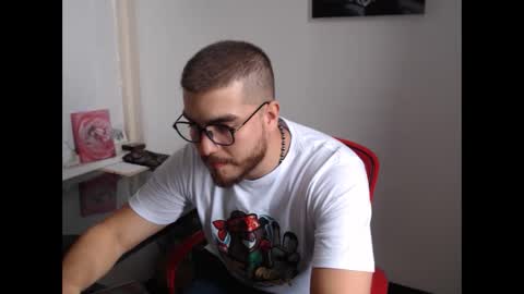 dylanhot10 online show from October 11, 9:02 pm