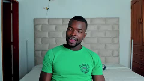 Dylan Taylor online show from December 13, 8:04 pm