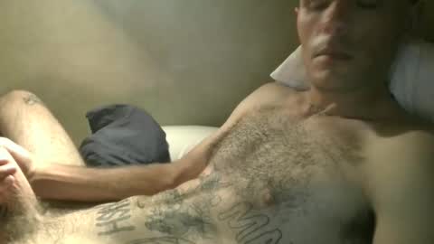 Snapshot of dylp400 chatting on December 27, 11:39 am dylp400 online show from December 27, 11:39 am