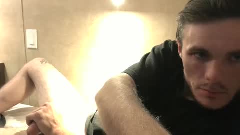 Snapshot of dylp400 chatting on January 25, 11:54 pm dylp400 online show from January 25, 11:54 pm