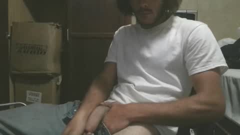 Snapshot of dylp400 chatting on November 12, 4:24 am dylp400 online show from November 12, 4:24 am