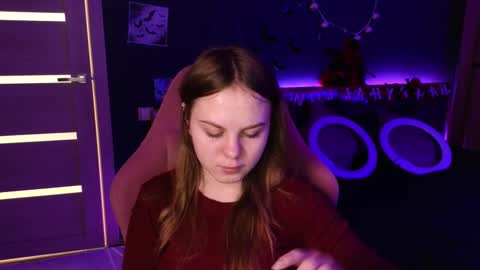 Snapshot of dyna_bae chatting on October 28, 2:15 am Dyna online show from October 28, 2:15 am