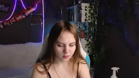 Snapshot of dyna_bae chatting on November 2, 2:25 am Dyna online show from November 2, 2:25 am