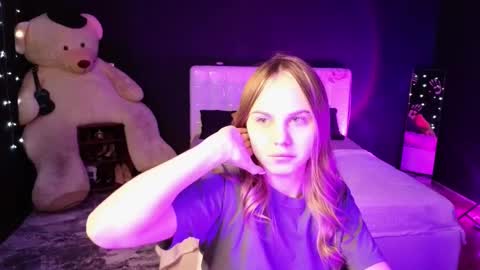 Snapshot of dyna_bae chatting on November 13, 8:57 am Dyna online show from November 13, 8:57 am