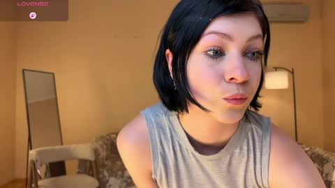 e1ara online show from April 6, 10:27 am