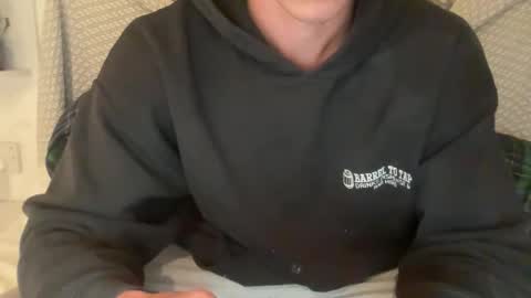 e534563 online show from September 18, 8:22 pm