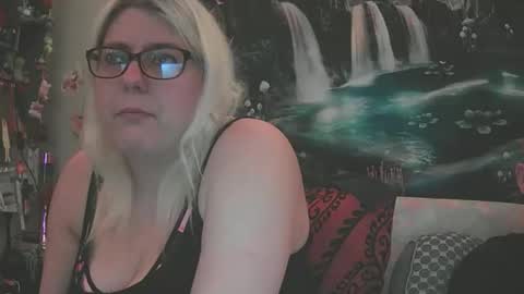 eandr6446 online show from November 28, 3:20 am