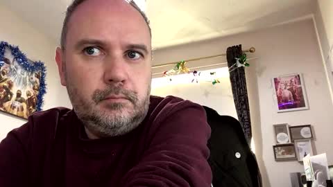 Snapshot of eastmidssoul chatting on December 9, 1:24 pm eastmidssoul online show from December 9, 1:24 pm