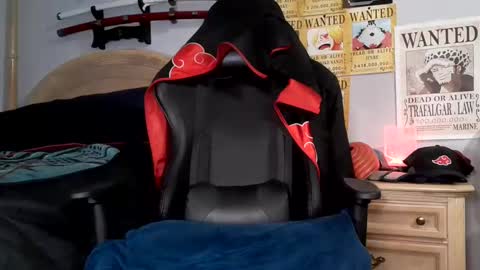 TWITTER   INSTAGRAM    easybreezy20   ONLINE 1230 AM TO 7AM online show from January 15, 7:26 am