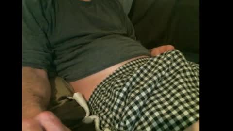 Snapshot of easysleaze chatting on December 14, 2:45 am Easy online show from December 14, 2:45 am