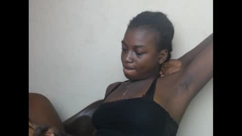 Snapshot of eatuupx chatting on December 19, 9:51 am eatuupx online show from December 19, 9:51 am