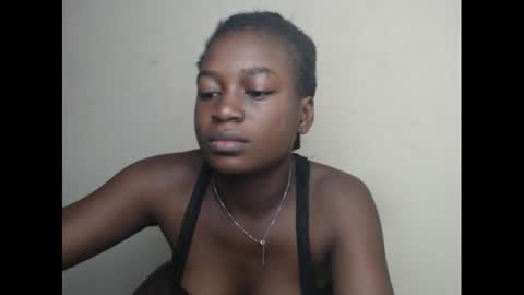 Snapshot of eatuupx chatting on December 20, 7:22 am eatuupx online show from December 20, 7:22 am