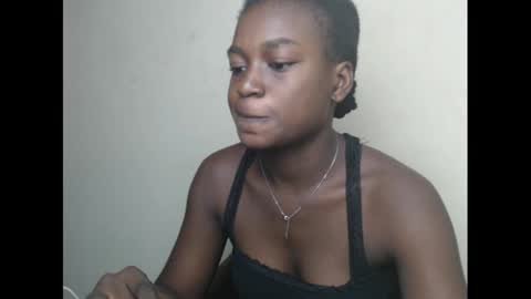 Snapshot of eatuupx chatting on December 20, 10:38 am eatuupx online show from December 20, 10:38 am