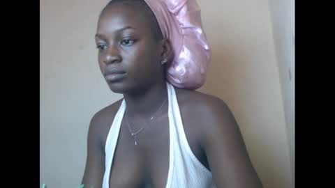 Snapshot of eatuupx chatting on January 6, 10:35 am eatuupx online show from January 6, 10:35 am