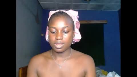 Snapshot of eatuupx chatting on February 7, 8:31 pm eatuupx online show from February 7, 8:31 pm