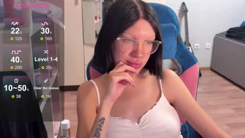 Snapshot of eazylove156 chatting on October 21, 12:17 pm Michael online show from October 21, 12:17 pm