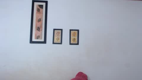 Laraand Drake online show from October 27, 7:01 am