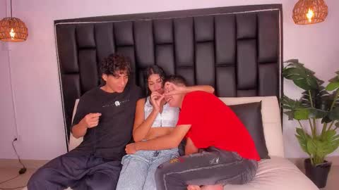 Boys Prado Vikingo and Girl online show from January 7, 7:38 pm