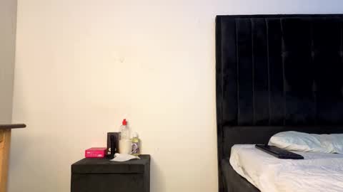 Snapshot of ebony_arya chatting on November 19, 8:14 am Arya online show from November 19, 8:14 am