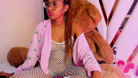 Luci  online show from December 28, 2:01 am