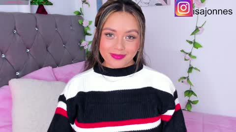 Snapshot of ebony_curly2 chatting on December 22, 9:53 pm isa online show from December 22, 9:53 pm