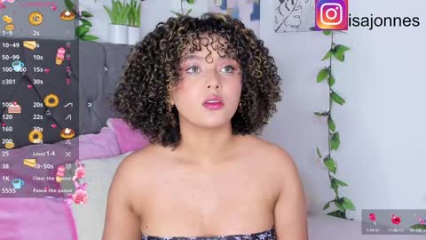 Snapshot of ebony_curly2 chatting on February 8, 7:59 pm isa online show from February 8, 7:59 pm