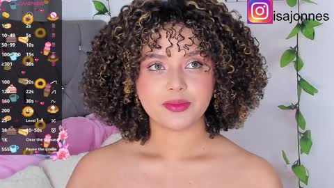 Snapshot of ebony_curly2 chatting on February 8, 11:02 pm isa online show from February 8, 11:02 pm