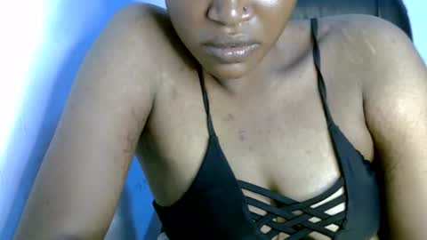 Snapshot of ebony_dickdrainer chatting on February 18, 6:59 pm Beky online show from February 18, 6:59 pm