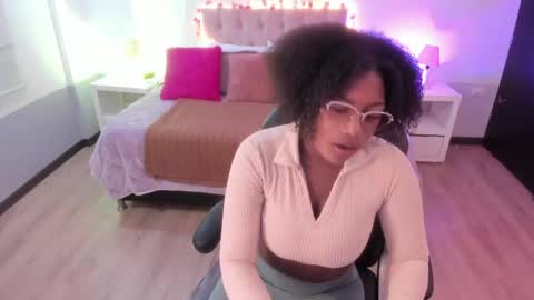 ebony_fantasy2 online show from April 15, 11:17 am