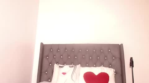 Snapshot of ebony_pearl69 chatting on September 19, 1:56 pm ebony_pearl69 online show from September 19, 1:56 pm