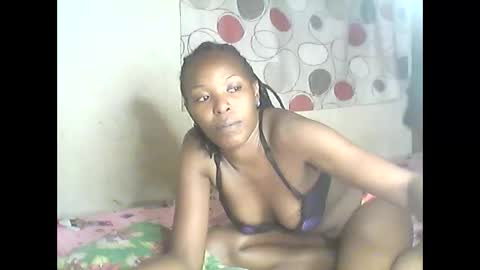 Snapshot of ebony_phoenix12 chatting on November 17, 7:41 pm ebony_phoenix12 online show from November 17, 7:41 pm