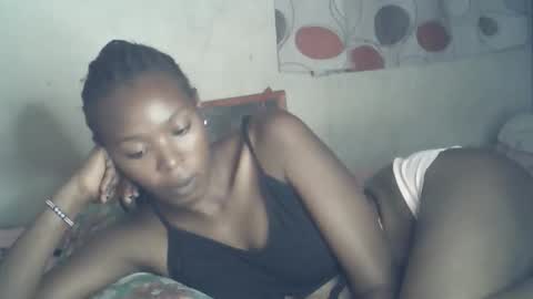 Snapshot of ebony_phoenix12 chatting on December 5, 8:01 am ebony_phoenix12 online show from December 5, 8:01 am