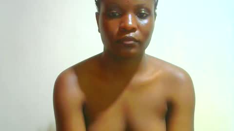 Snapshot of ebony_shan_ chatting on October 26, 1:55 am Shanny online show from October 26, 1:55 am