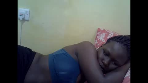 ebony_vanillah online show from February 17, 11:50 am