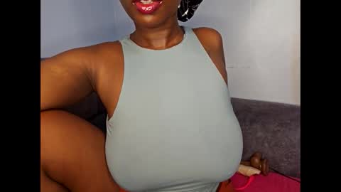 Ebony Melanie online show from October 25, 11:32 pm