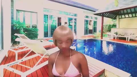 Snapshot of ebonycreamy69 chatting on February 12, 11:40 am Nova online show from February 12, 11:40 am