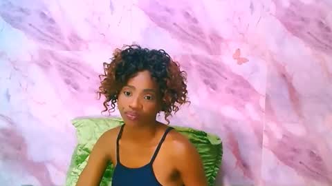 Snapshot of ebonycreamy69 chatting on March 4, 6:52 am Nova online show from March 4, 6:52 am